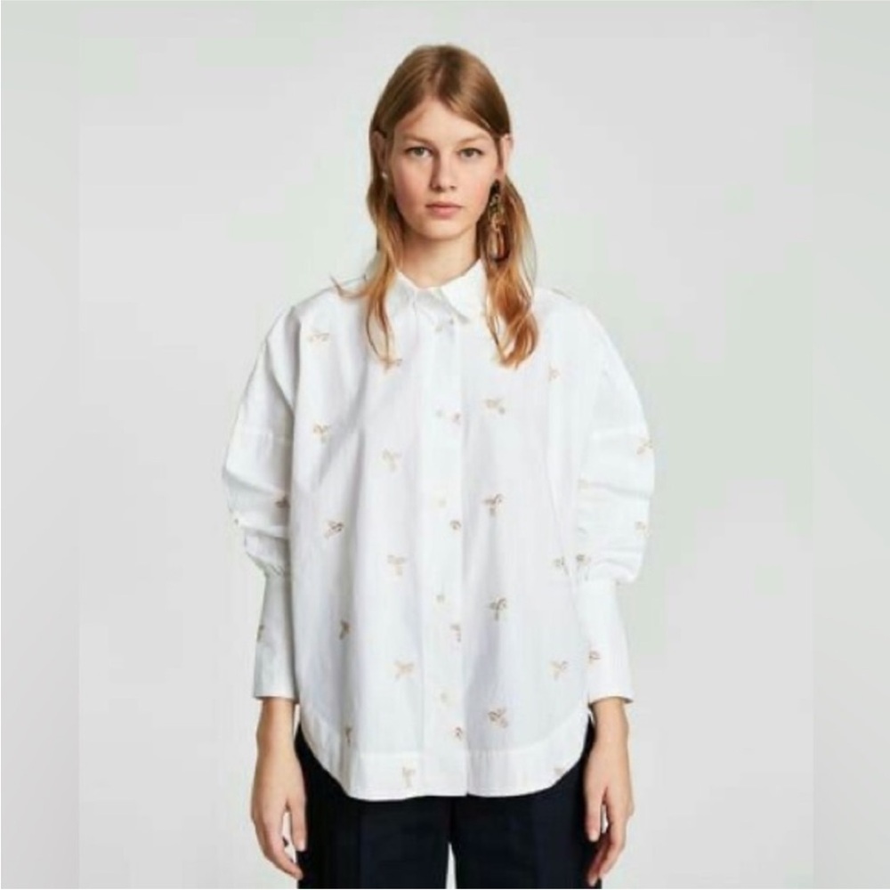 Zara White Button-Up Shirt with Pegasus Embroidery